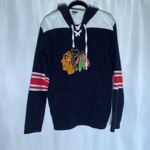 2133. Men’s Chicago Blackhawks Black Sweatshirt GUC